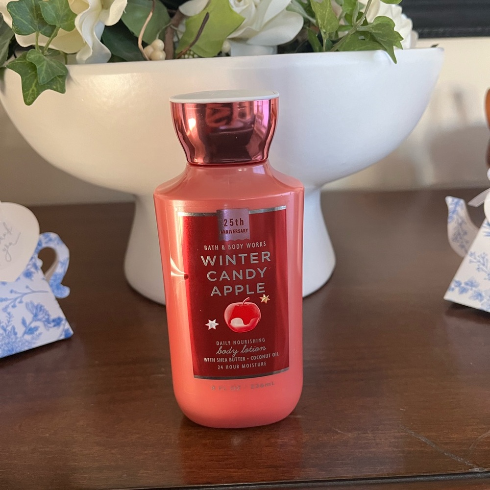 Bath & Body Works Winter Candy Apple Nourishing Lotion - 25th Anniversary